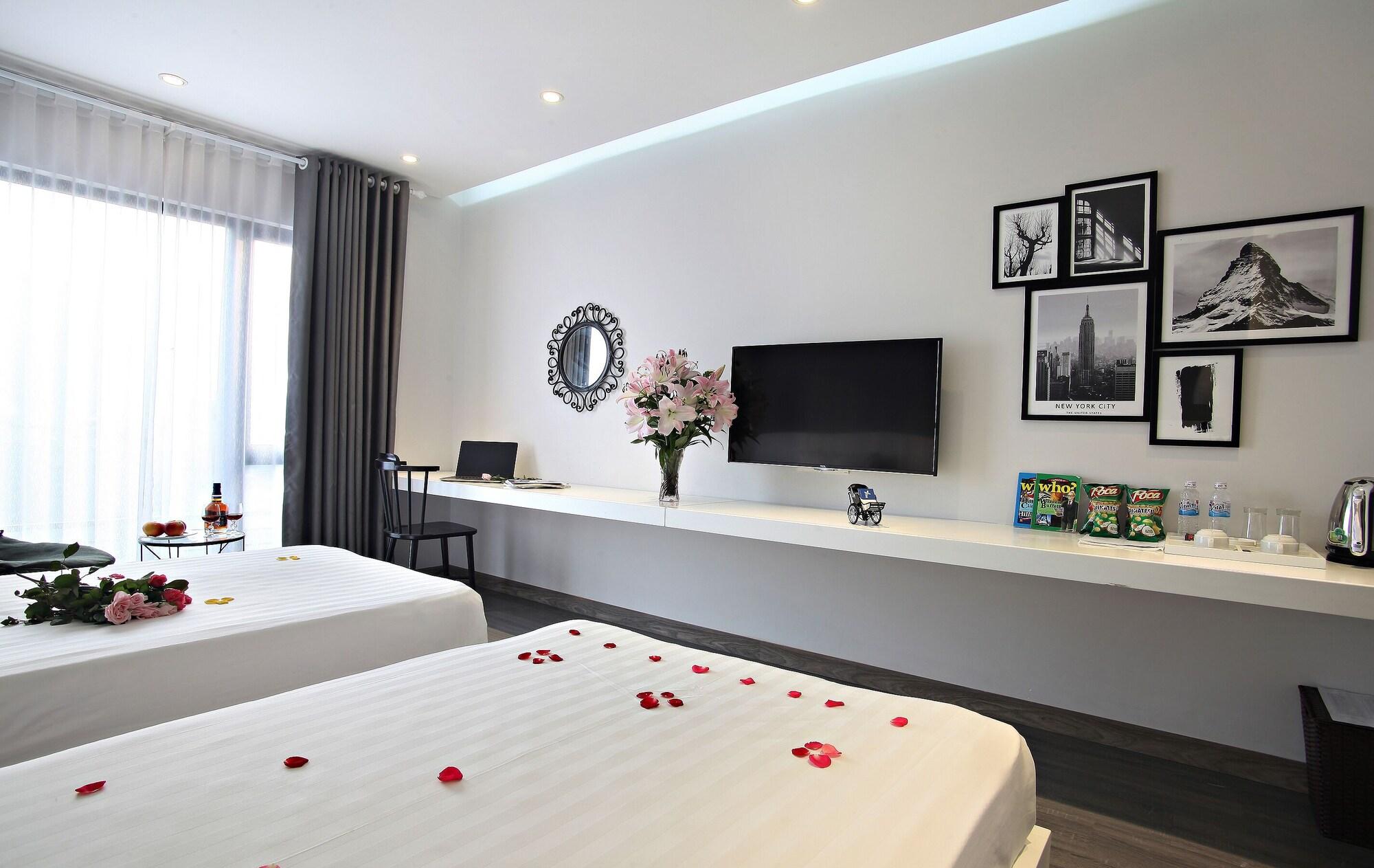 Ping Hotel Hanoi Exterior photo